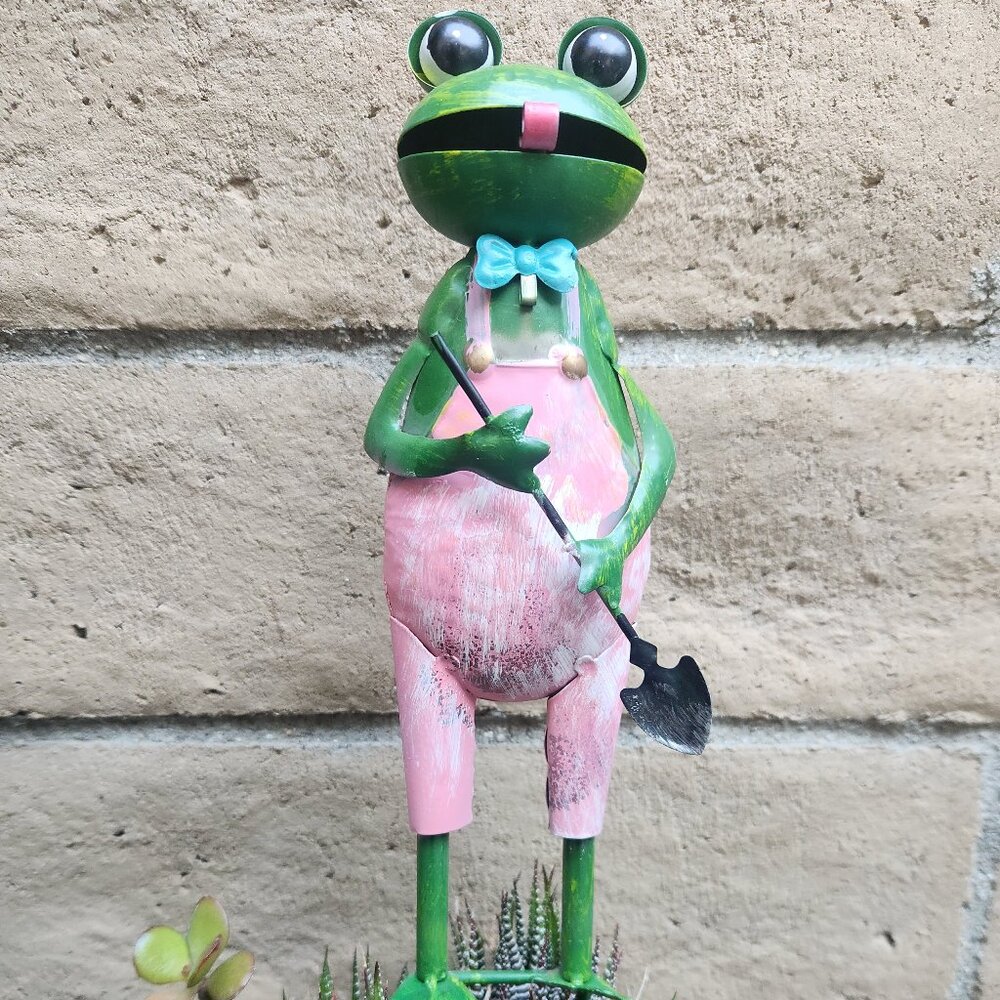 Whimsical Metal Frog With Garden Shovel Statue 15' H